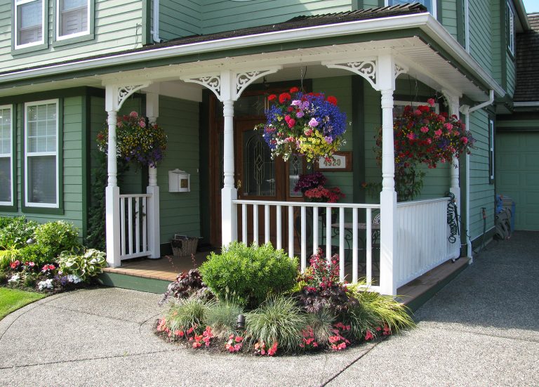 well-kept front garden